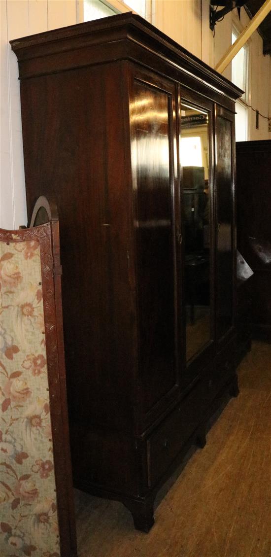 Inlaid mahogany wardrobe(-)